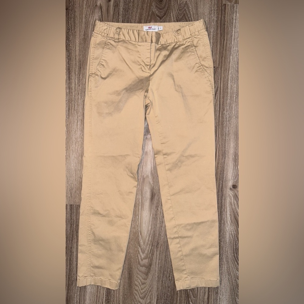 Vineyard Vines Women’s Khaki Pants - size 4